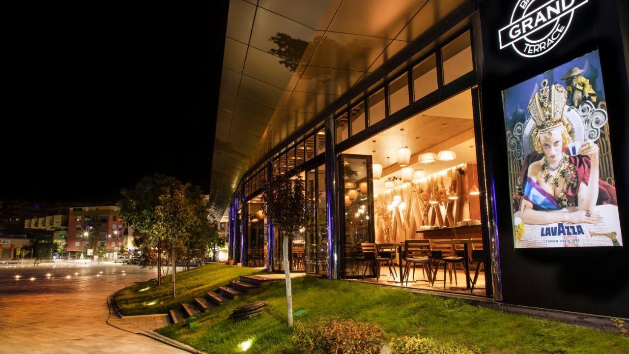 Hotel Fieri Exterior foto
